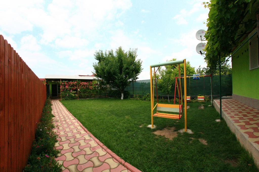Casa Nelu Pescaru Hotel Махмудия Екстериор снимка