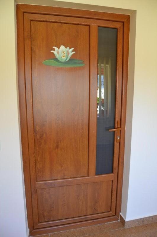 Casa Nelu Pescaru Hotel Махмудия Екстериор снимка