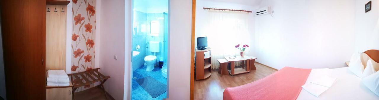 Casa Nelu Pescaru Hotel Махмудия Екстериор снимка